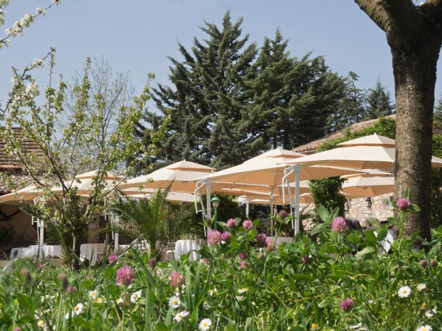Hotel-Restaurant Le Moulin De La Camandoule ファイエンス エクステリア 写真