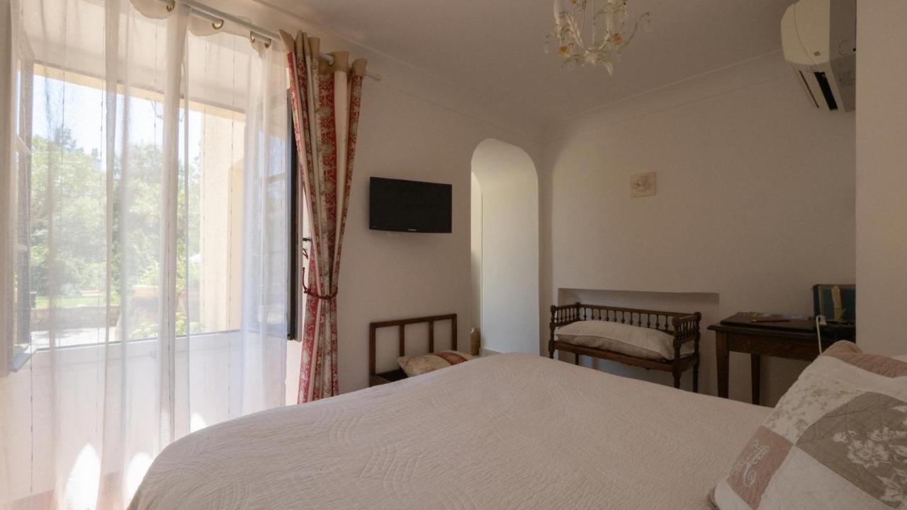 Hotel-Restaurant Le Moulin De La Camandoule ファイエンス エクステリア 写真