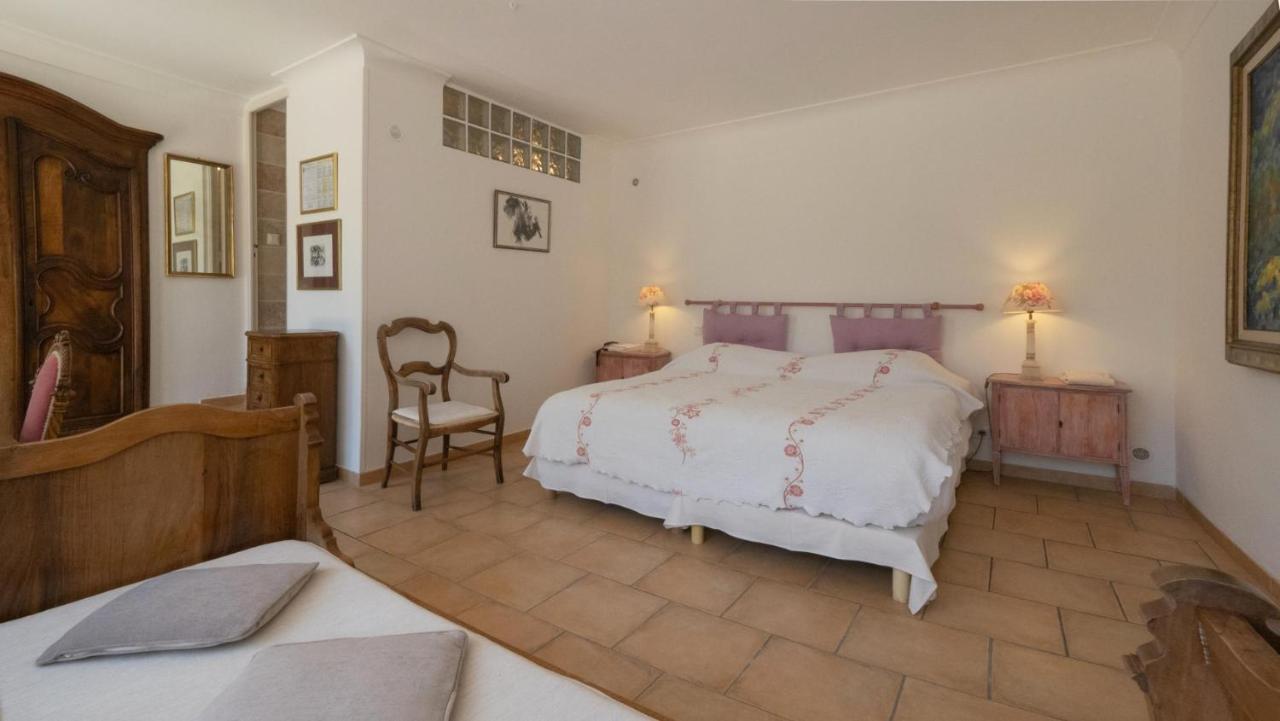 Hotel-Restaurant Le Moulin De La Camandoule ファイエンス エクステリア 写真