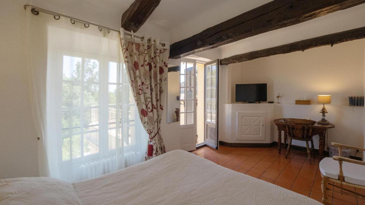 Hotel-Restaurant Le Moulin De La Camandoule ファイエンス エクステリア 写真