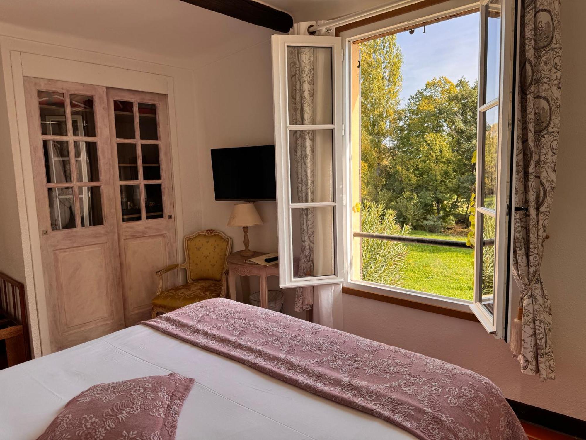 Hotel-Restaurant Le Moulin De La Camandoule ファイエンス エクステリア 写真
