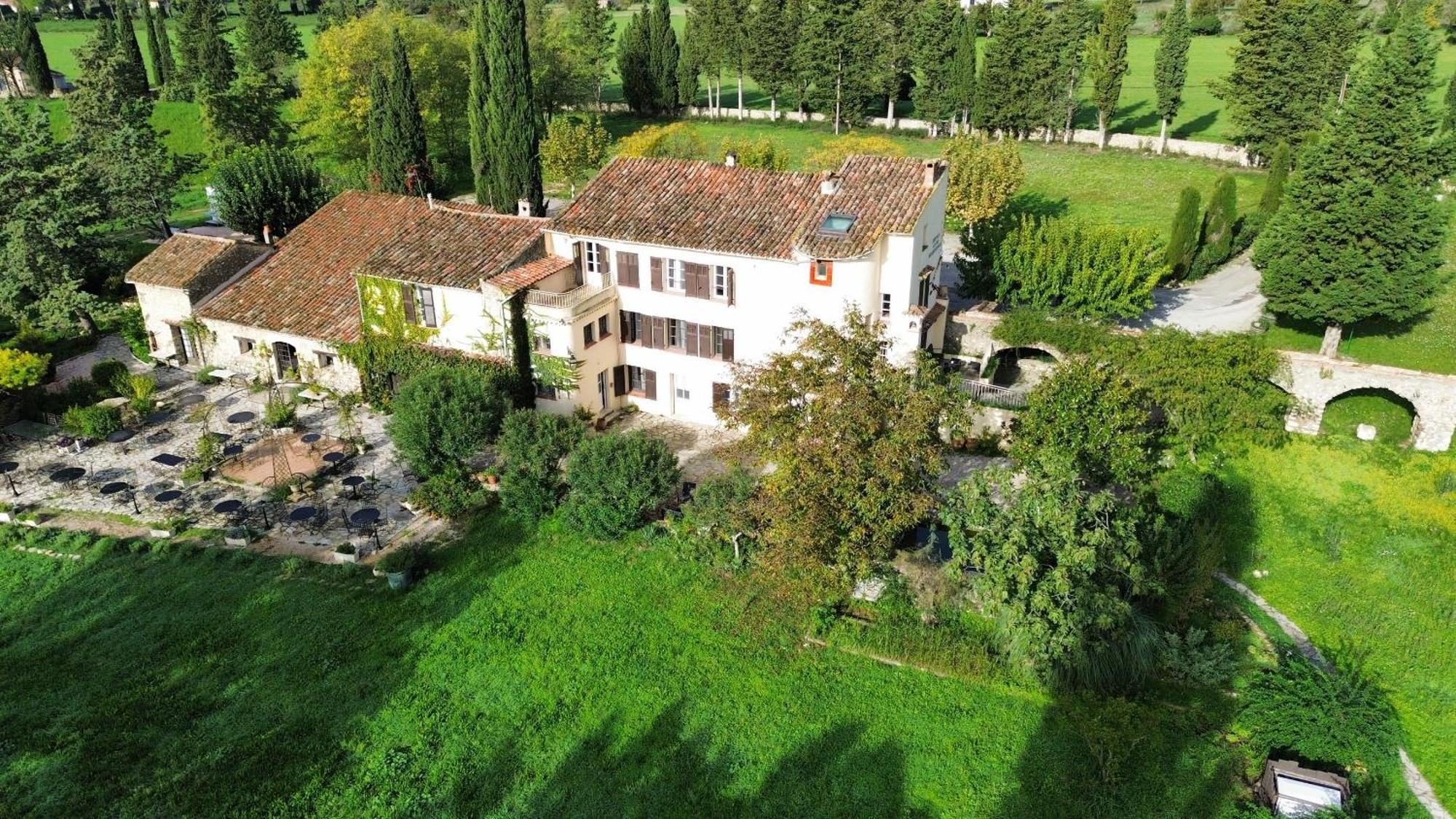 Hotel-Restaurant Le Moulin De La Camandoule ファイエンス エクステリア 写真