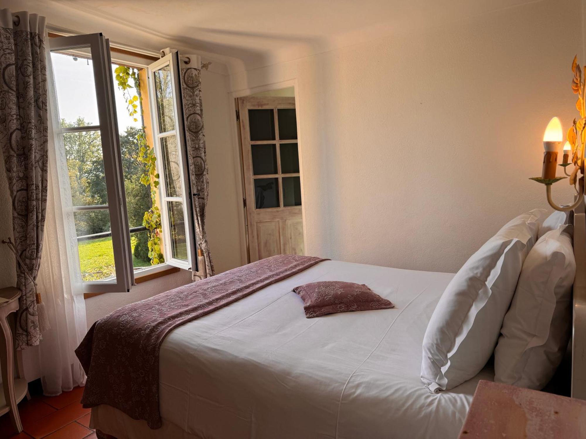 Hotel-Restaurant Le Moulin De La Camandoule ファイエンス エクステリア 写真